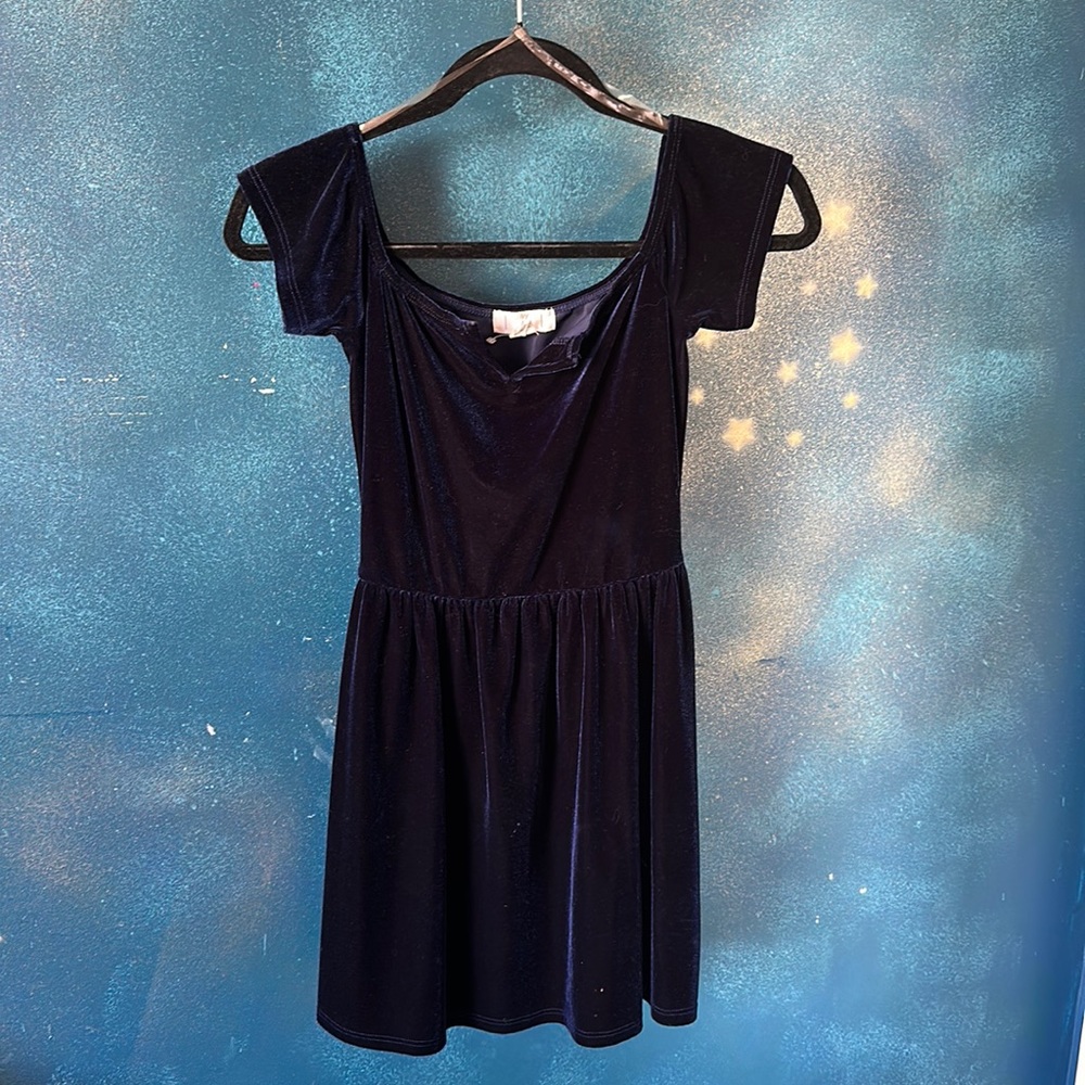 Ivy + main navy blue velvet dress